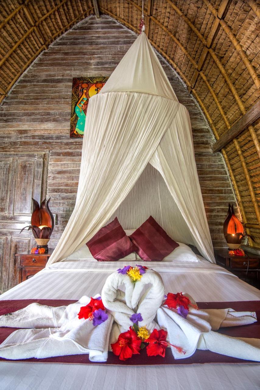 Mushroom Beach Bungalows Lembongan Exterior foto